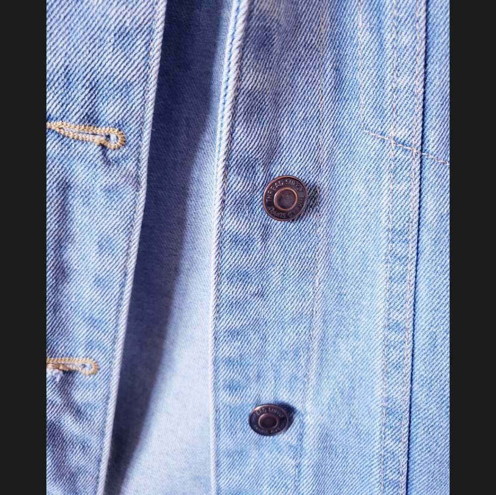 Denim jacket - Picture 2 of 3
